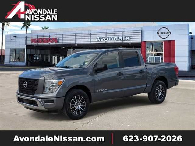 2023 Nissan Titan SV