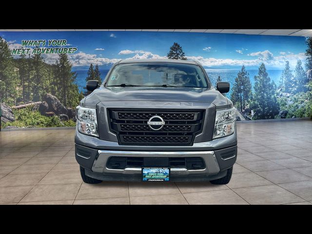 2023 Nissan Titan SV