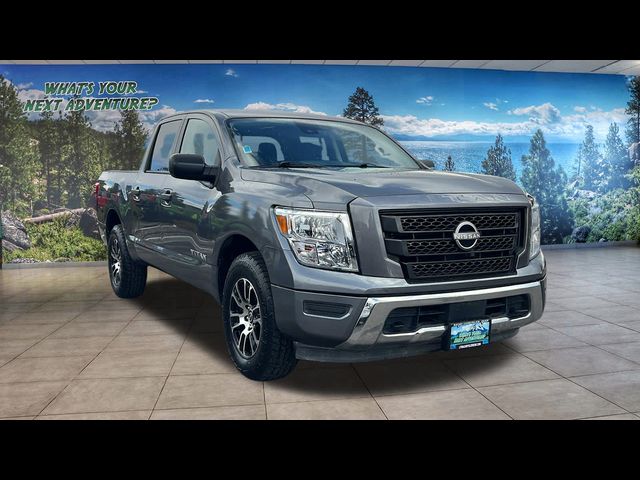 2023 Nissan Titan SV