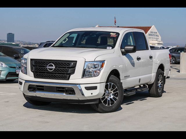 2023 Nissan Titan SV