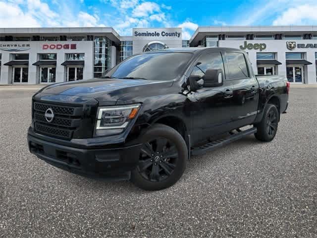 2023 Nissan Titan SV