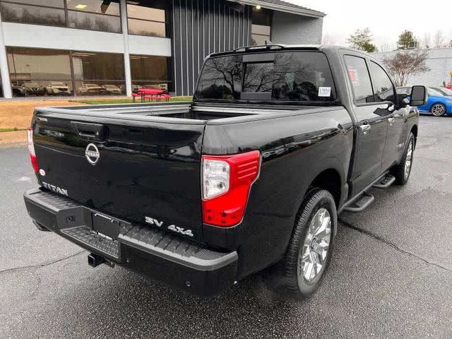 2023 Nissan Titan SV