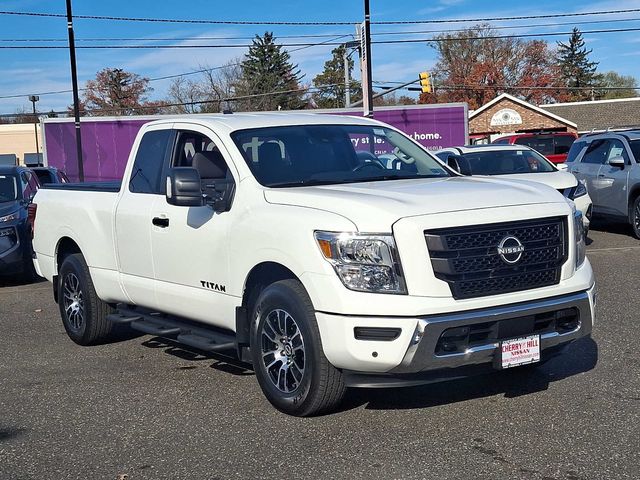 2023 Nissan Titan SV