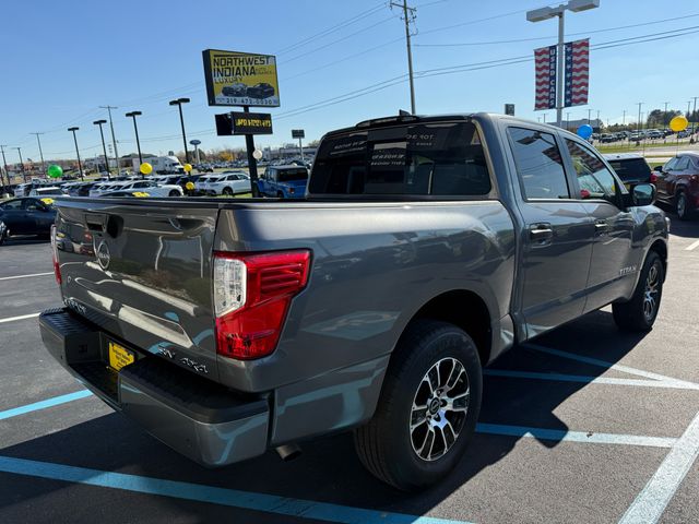 2023 Nissan Titan SV