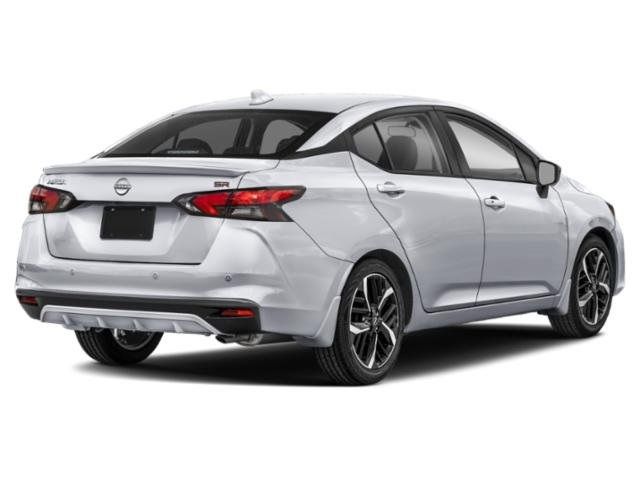 2023 Nissan Versa SR