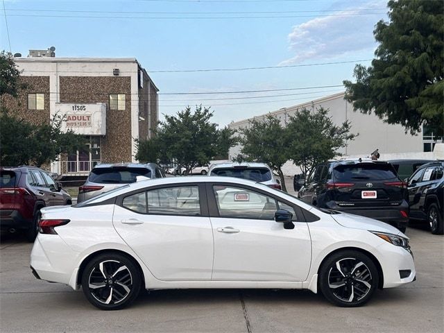 2023 Nissan Versa SR