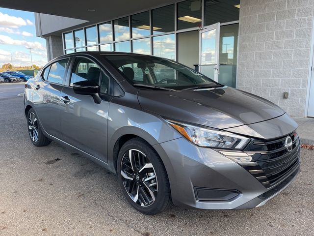 2023 Nissan Versa SR