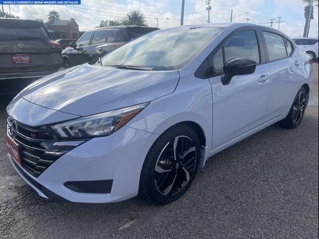 2023 Nissan Versa SR