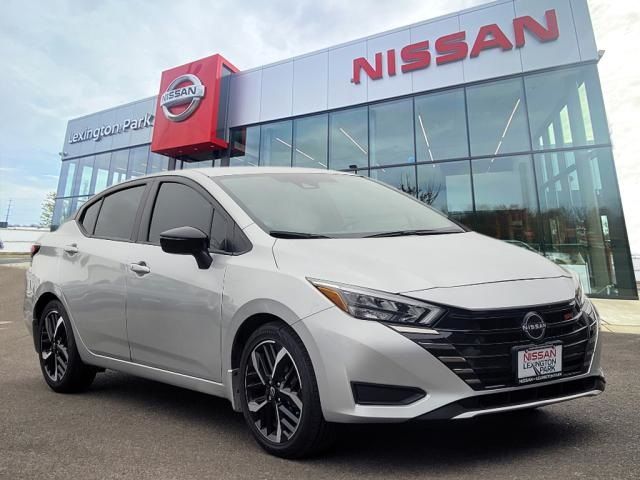 2023 Nissan Versa SR