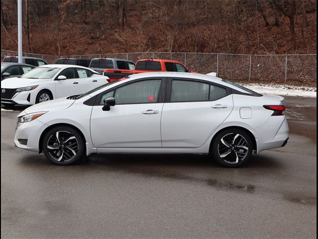 2023 Nissan Versa SR