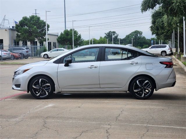 2023 Nissan Versa SR