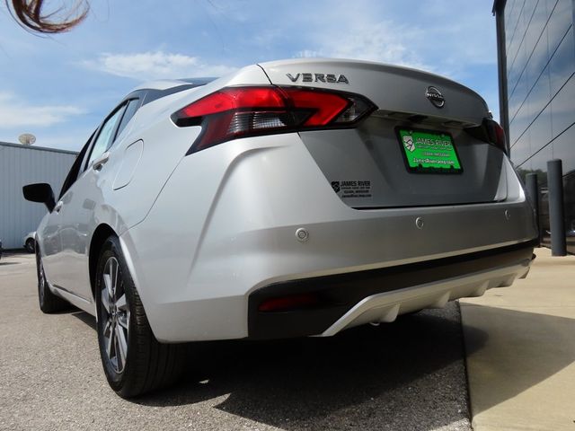 2023 Nissan Versa SV