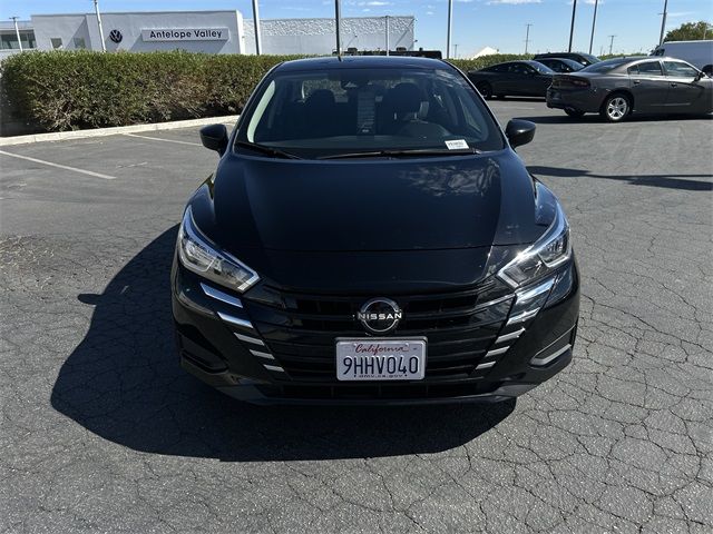 2023 Nissan Versa SV