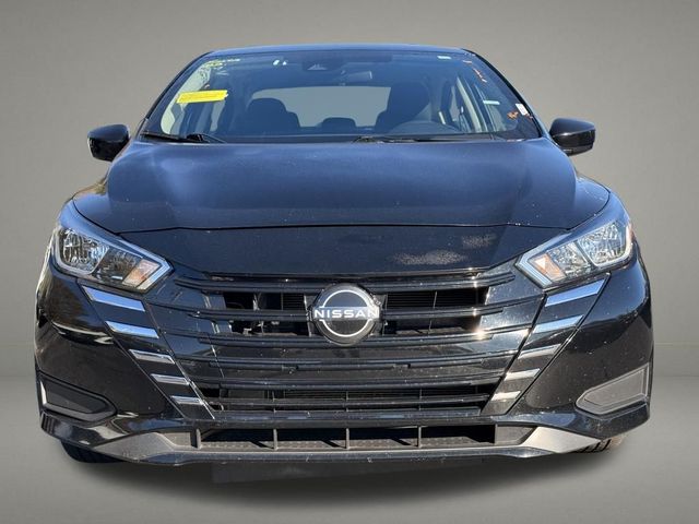 2023 Nissan Versa SV