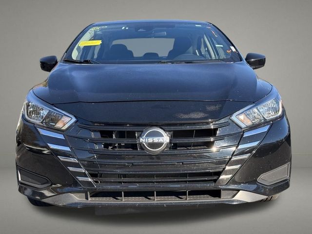 2023 Nissan Versa SV