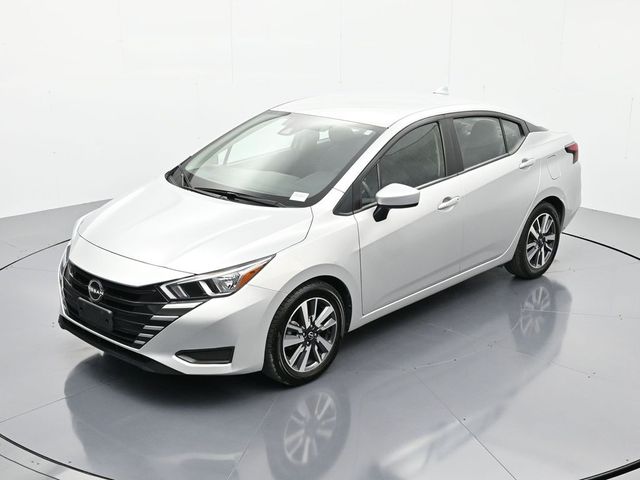 2023 Nissan Versa SV
