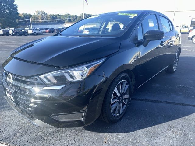 2023 Nissan Versa SV