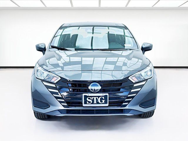2023 Nissan Versa SV