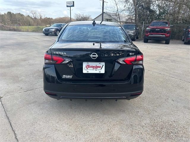2023 Nissan Versa SV
