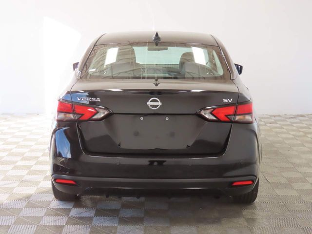 2023 Nissan Versa SV