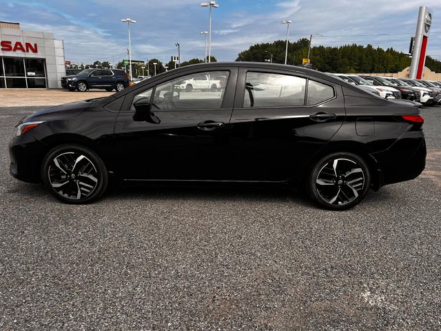 2023 Nissan Versa SR