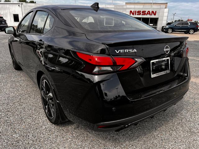 2023 Nissan Versa SR