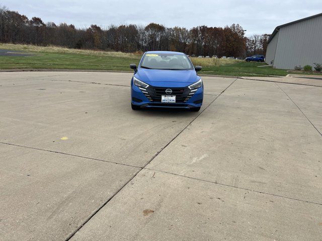 2023 Nissan Versa SR