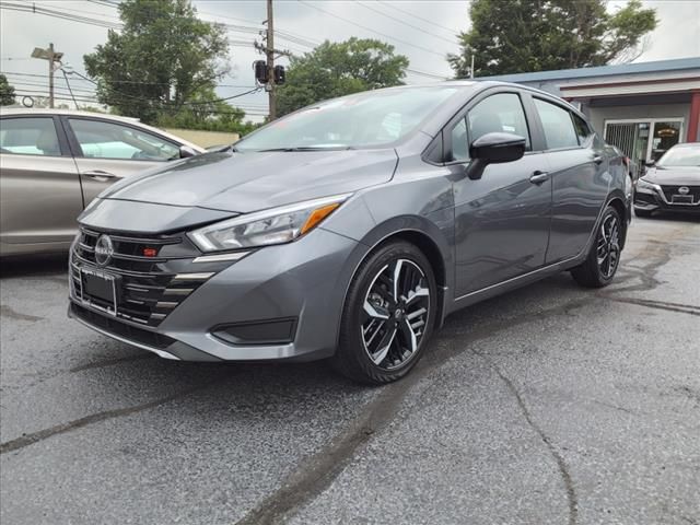 2023 Nissan Versa SR