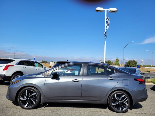 2023 Nissan Versa SR