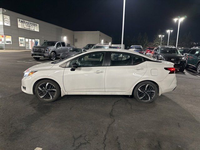 2023 Nissan Versa SR