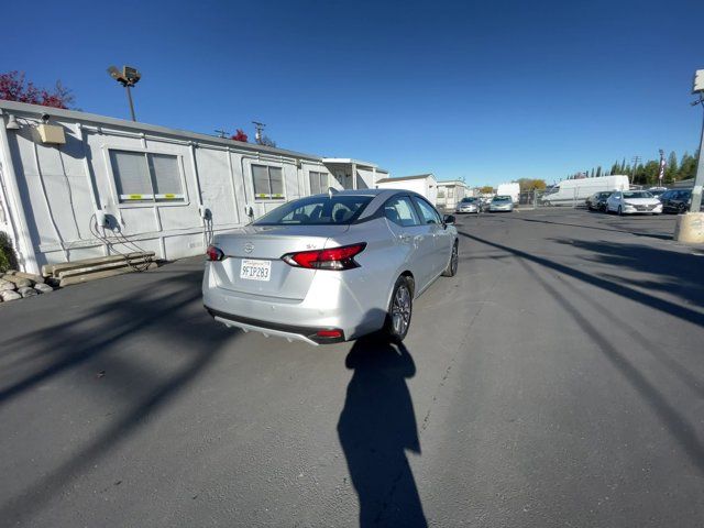 2023 Nissan Versa SV