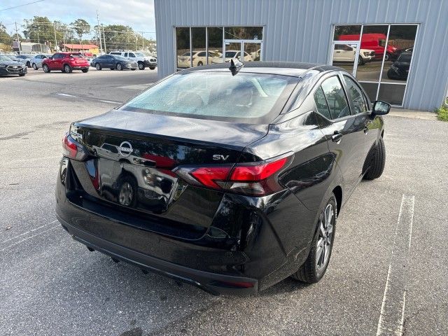 2023 Nissan Versa SV