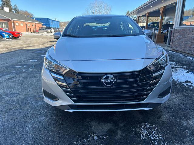 2023 Nissan Versa SV