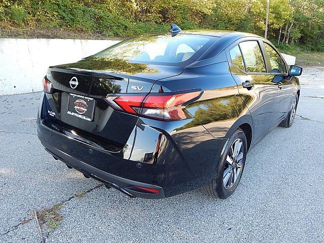 2023 Nissan Versa SV