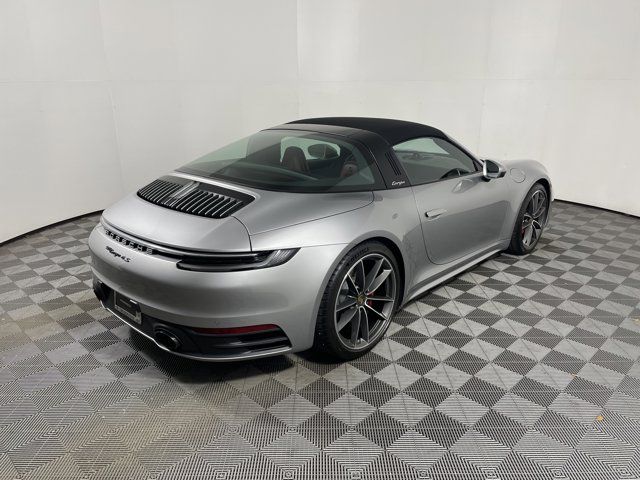 2023 Porsche 911 4 GTS