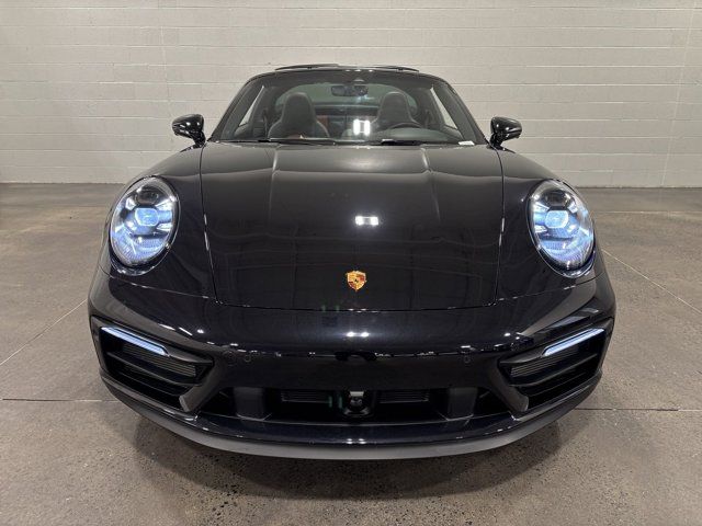 2023 Porsche 911 4 GTS