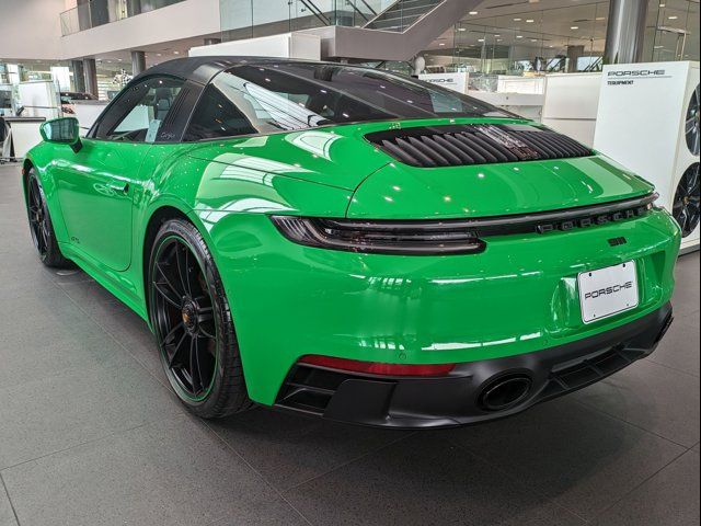 2023 Porsche 911 4 GTS