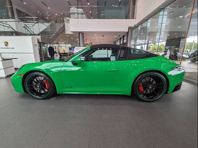 2023 Porsche 911 4 GTS