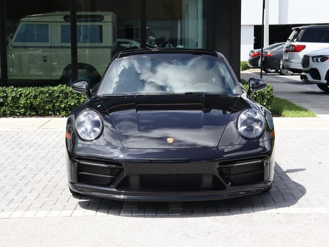 2023 Porsche 911 Carrera 4 GTS