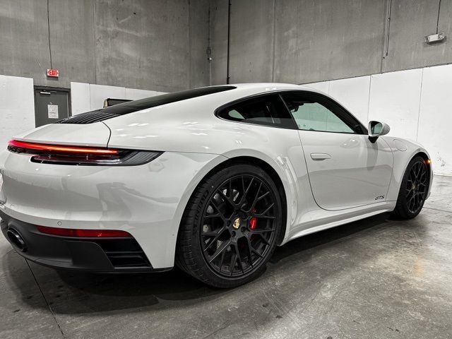 2023 Porsche 911 Carrera 4 GTS