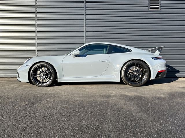 2023 Porsche 911 Carrera GTS