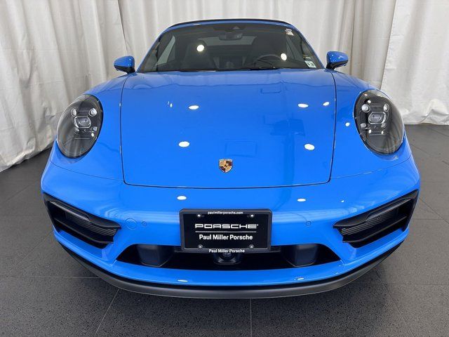 2023 Porsche 911 Carrera GTS