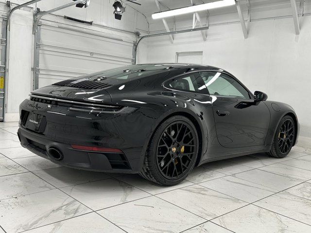 2023 Porsche 911 Carrera GTS