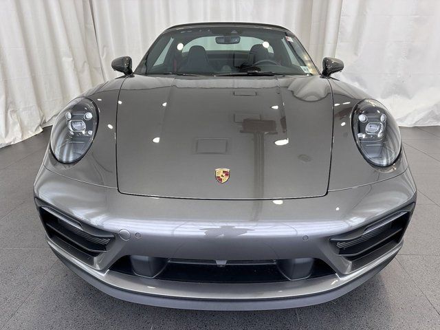 2023 Porsche 911 4 GTS