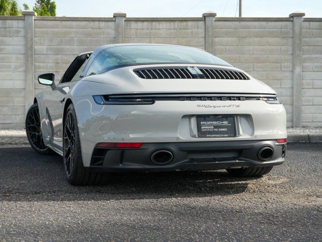 2023 Porsche 911 4 GTS