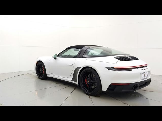 2023 Porsche 911 4 GTS