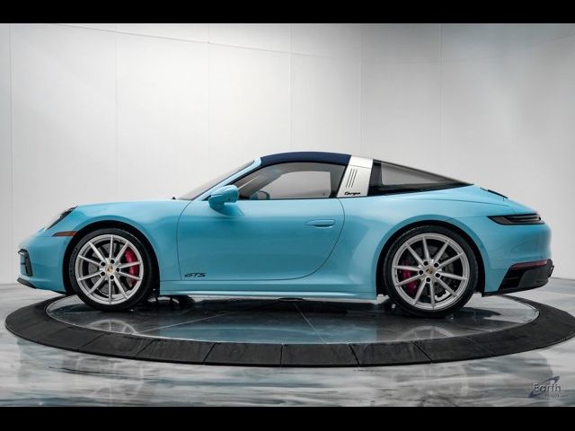 2023 Porsche 911 4 GTS