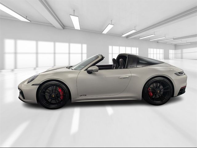 2023 Porsche 911 4 GTS