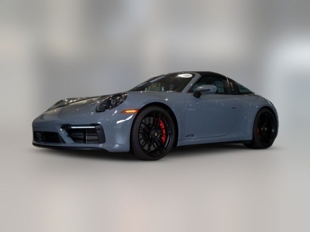 2023 Porsche 911 4 GTS