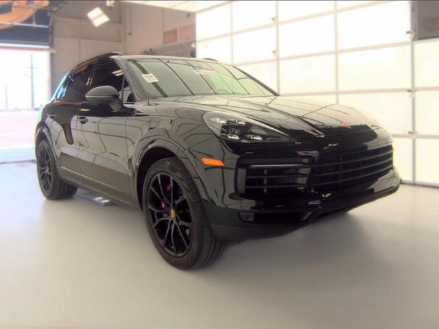 2023 Porsche Cayenne 